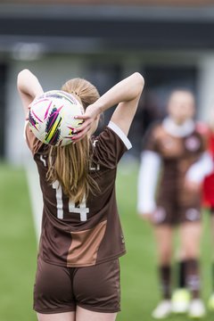 Bild 380 - wBJ FC St. Pauli - Walddoerfer SV : Ergebnis: 3:4